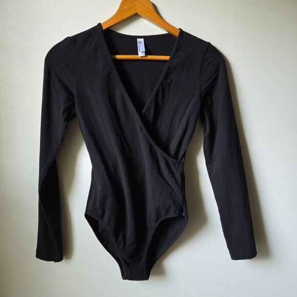 EUC AMERICAN APPAREL BLACK DEEP SURPLICE V NECK LONGSLEEVES BODYSUIT SZ M - Picture 1 of 13